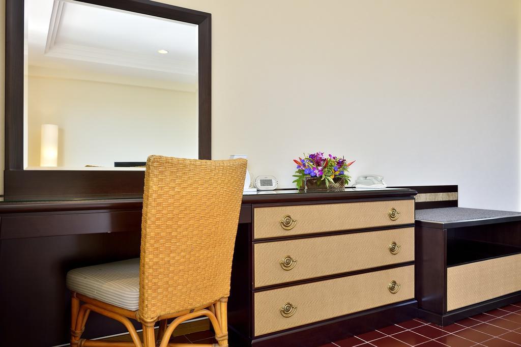 Exes Ishigaki Hotel Ishigaki  Exterior photo