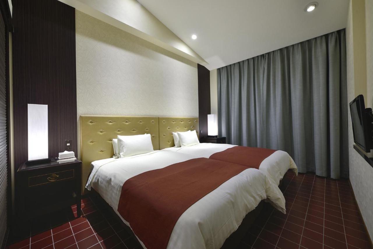 Exes Ishigaki Hotel Ishigaki  Exterior photo